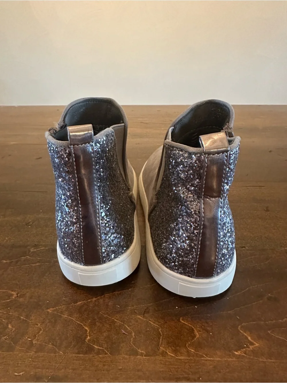 Girls Grey Suede and Glitter Slip-On Sneakers
